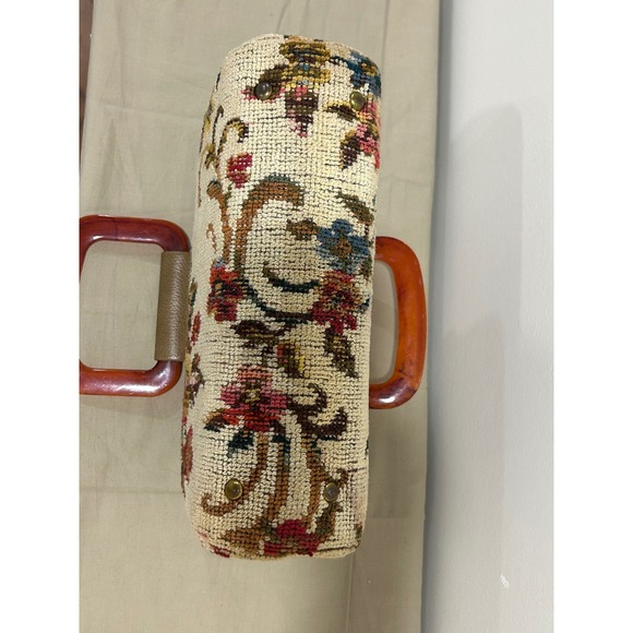 Vintage Tapestry Floral Handbag Amber Lucite Handle Kiss Lock Closure Women - Picture 11 of 11